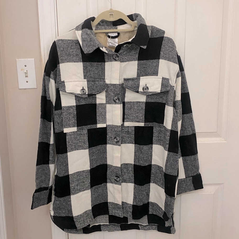 NWT!!! Serra Black and White Women’s Flannel Shacket